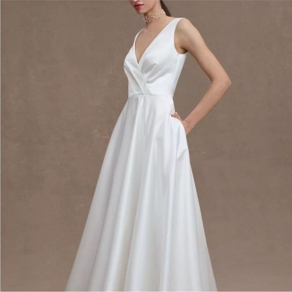 Watters White V-Neck Wedding Dress